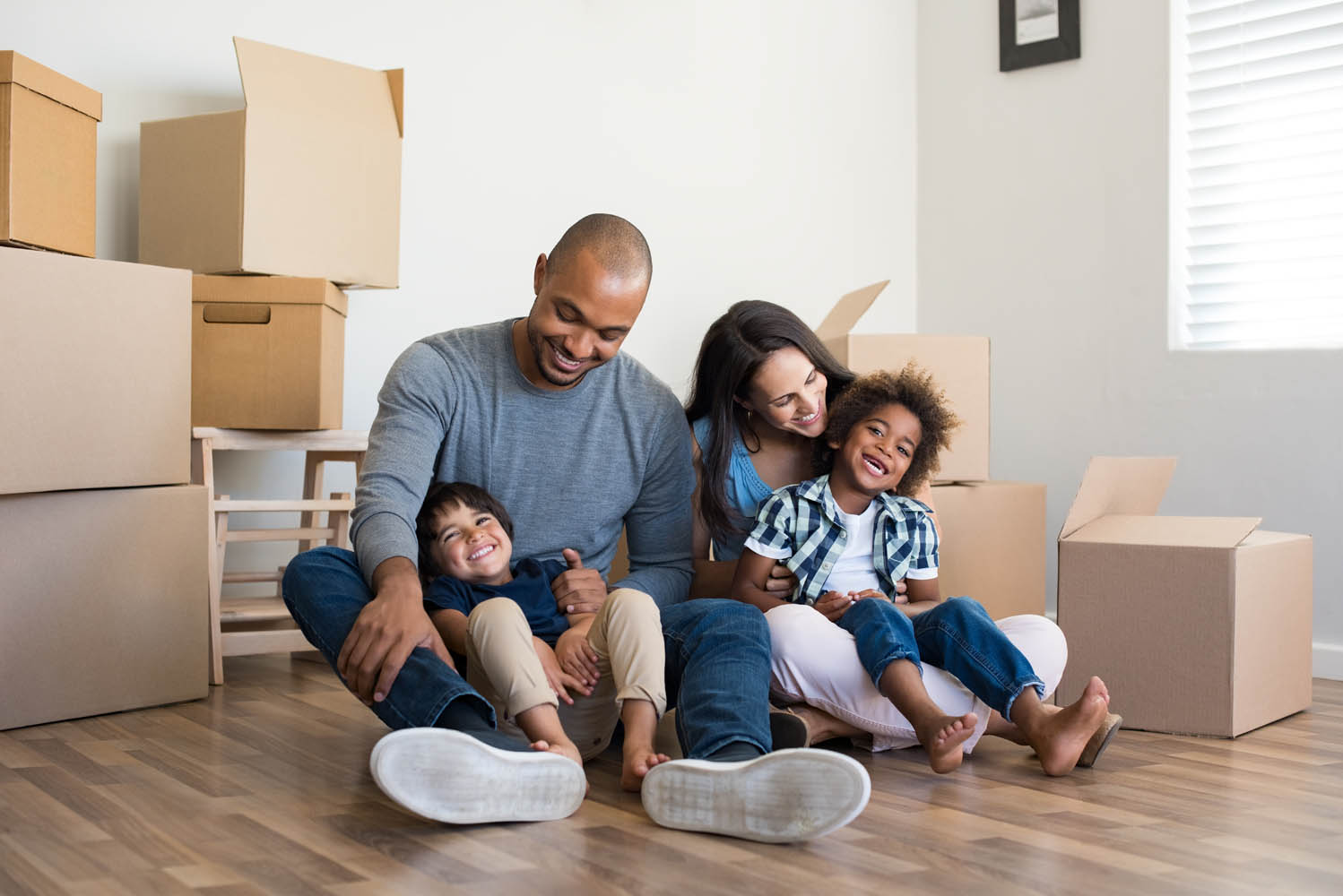 family-moving-home-2021-04-02-18-57-49-utc.jpg