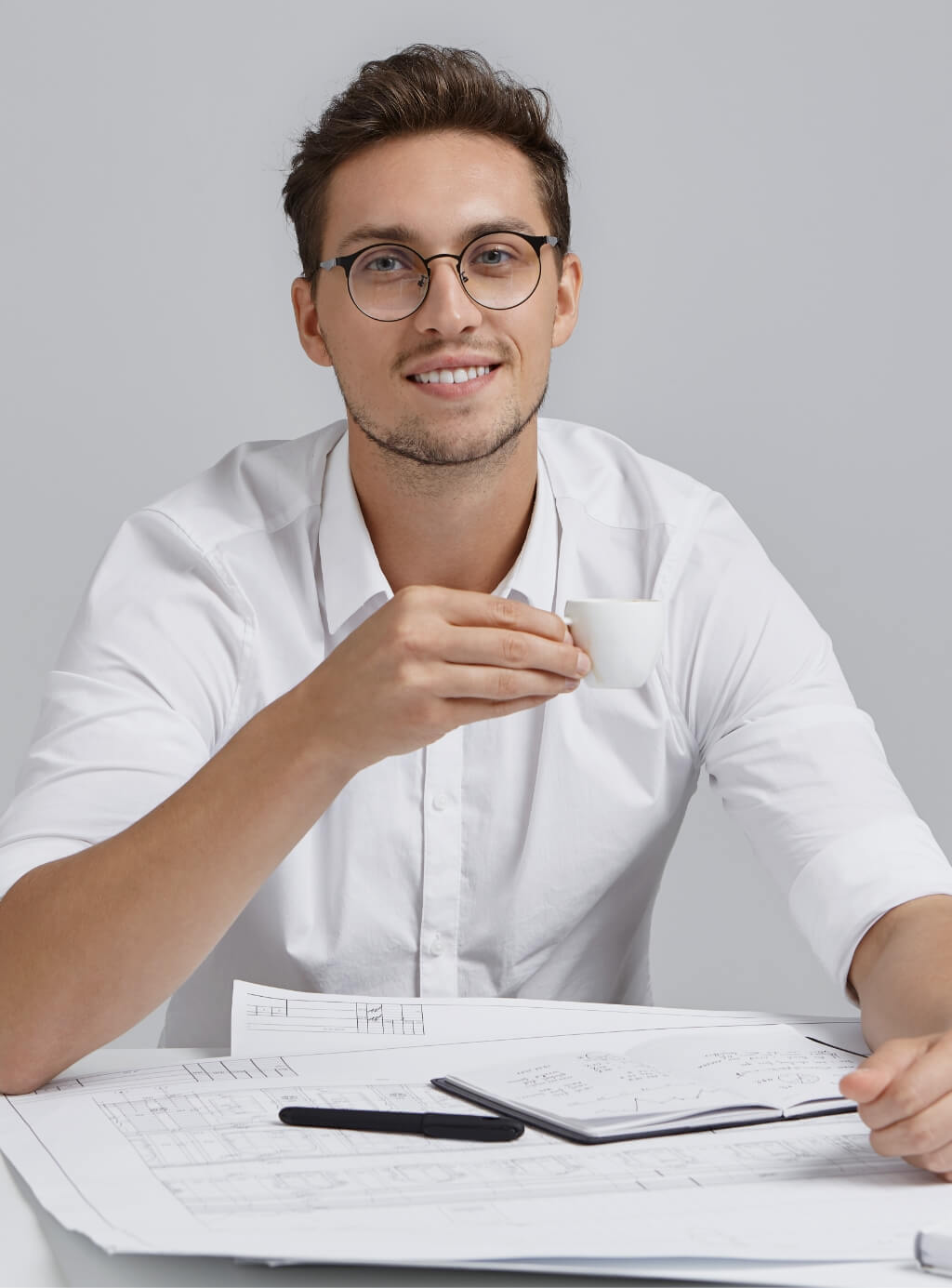 handsome-young-european-designer-dressed-in-formal-UGUBAYP.jpg