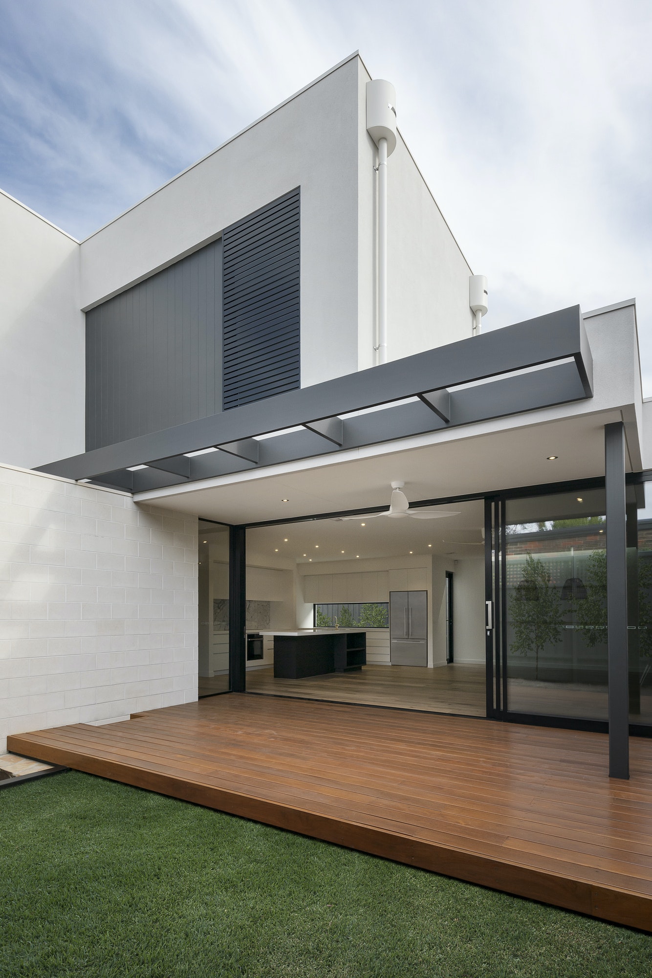 modern-house-exterior.jpg