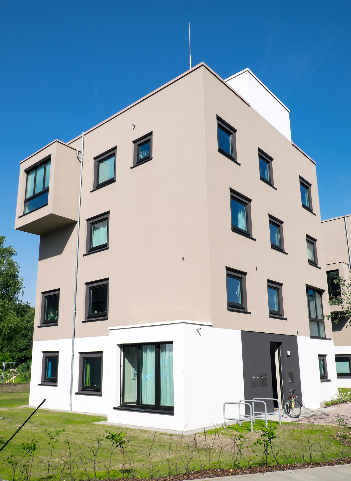 modern-townhouse-in-germany.jpg